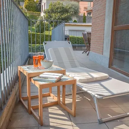 A Due Passi Dal Lago Apartment *